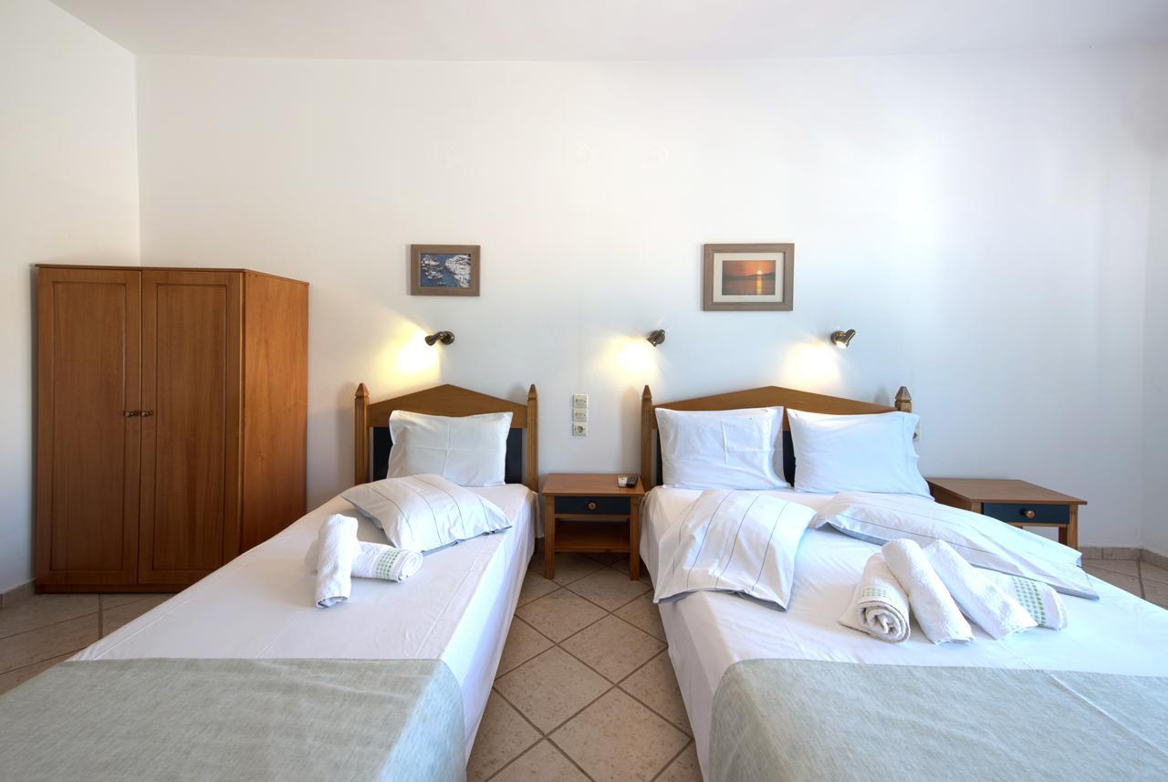 Erisimo Hotel Aegiali Eksteriør billede